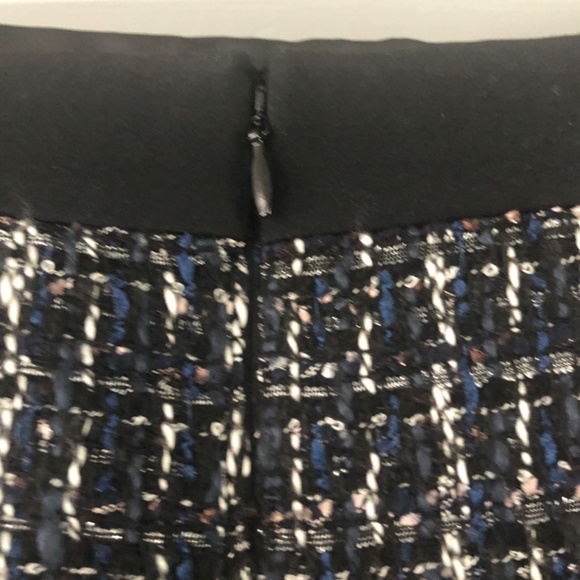 White House Black market skirt - Picture 2 of 14
